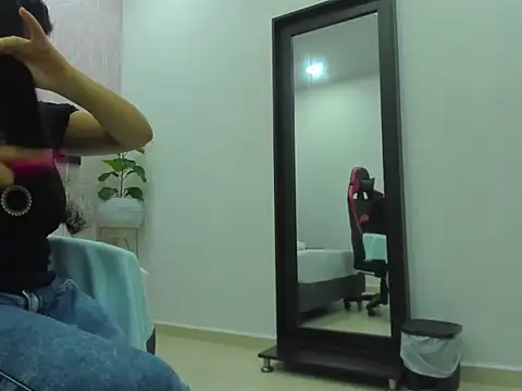 agata18  online show from March 20, 2026, 7:19 pm