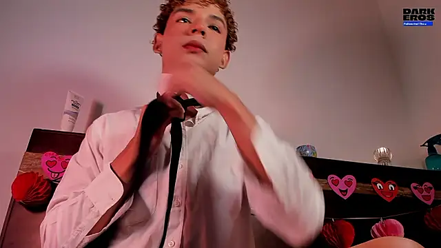 Snapshot of Daark_Eros chatting on February 14, 2026, 11:45 pm Daark Eros online show from February 14, 2026, 11:45 pm