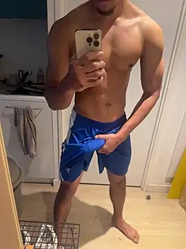 bigDickParis92 online show from October 23, 2025, 2:16 pm