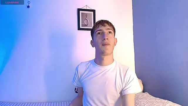 Erick Taylor3 online show from May 26, 2026, 8:16 pm