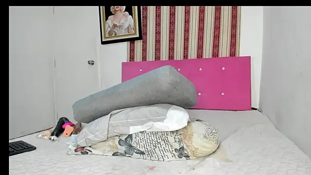 Snapshot of alahia66 chatting on April 9, 2026, 12:43 pm alahia66 online show from April 9, 2026, 12:43 pm