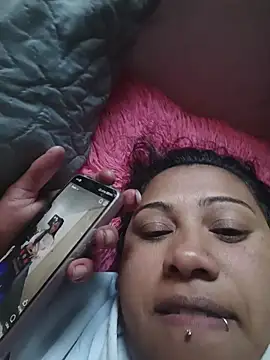 Snapshot of marimar_24 chatting on November 21, 2025, 1:43 pm marimar 24 online show from November 21, 2025, 1:43 pm