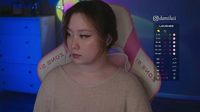 Snapshot of damilui chatting on November 10, 2025, 7:02 pm damilui online show from November 10, 2025, 7:02 pm