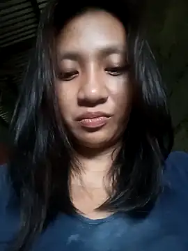 lyn cute18 online show from October 25, 2025, 1:02 am