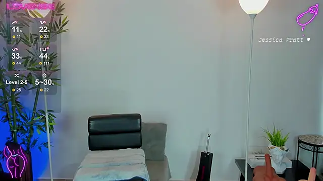 Snapshot of JessicaPratt chatting on February 17, 2025, 8:26 pm JessicaPratt online show from February 17, 2025, 8:26 pm