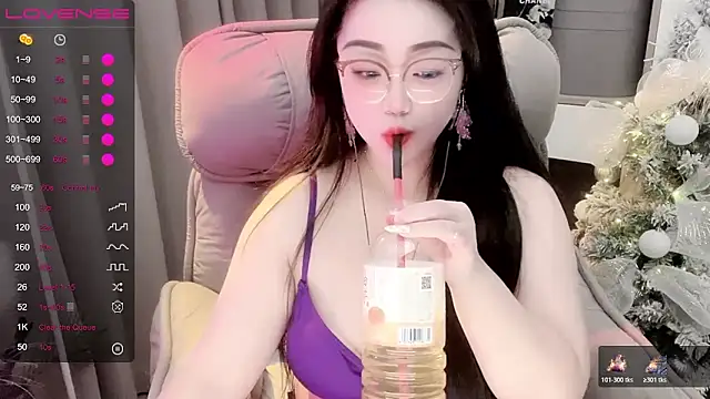 Monica-666888- online show from December 3, 2025, 6:50 pm