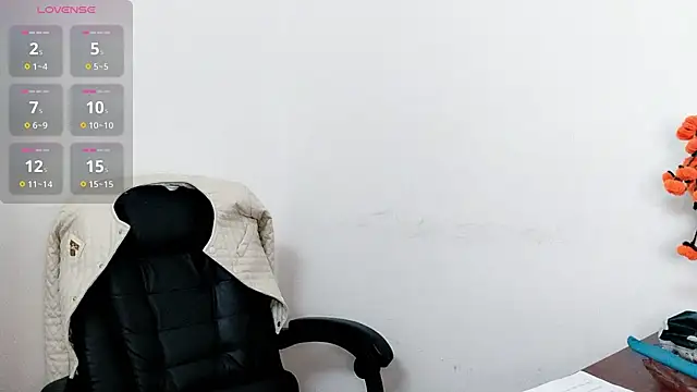 Ella-61 online show from November 11, 2025, 12:54 am