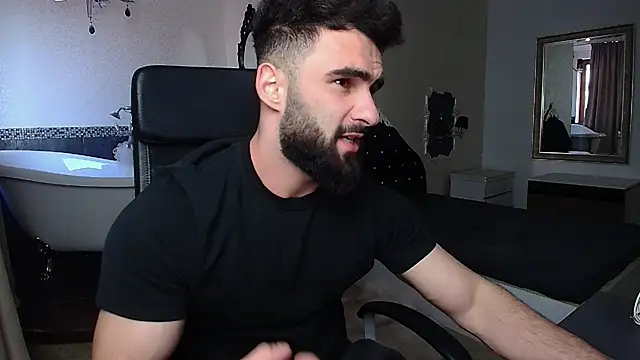 Snapshot of MicahLane chatting on April 16, 2026, 4:57 am MicahLane online show from April 16, 2026, 4:57 am