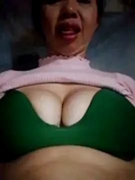 TRIEUTRIEU20 online show from January 10, 2026, 9:52 pm