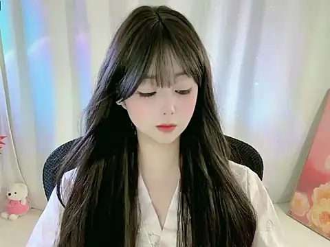 Clover zizi online show from December 17, 2025, 7:25 am