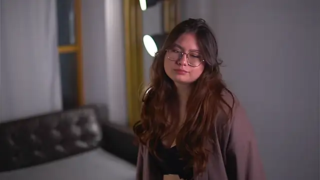 Snapshot of LeliaPeeler chatting on October 29, 2025, 5:25 pm LeliaPeeler online show from October 29, 2025, 5:25 pm