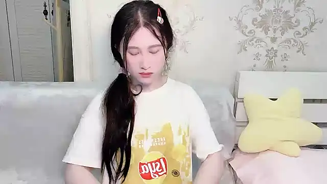 Snapshot of anna-888- chatting on May 1, 2026, 4:00 pm anna-888- online show from May 1, 2026, 4:00 pm