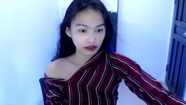  Lachica  online show from January 13, 2026, 11:43 pm