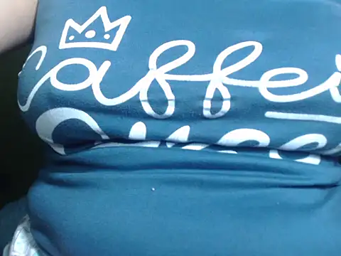 Snapshot of AdrianaDirtyExtreme chatting on November 26, 2025, 12:06 pm AdrianaDirtyExtreme online show from November 26, 2025, 12:06 pm