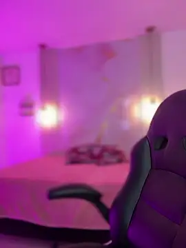 Snapshot of amber_white15 chatting on February 21, 2026, 1:28 am amber white15 online show from February 21, 2026, 1:28 am