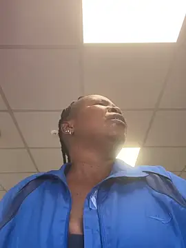 SweetCandy84 online show from March 18, 2026, 9:34 am