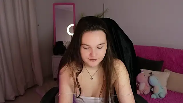 Snapshot of NikolFelix chatting on November 14, 2025, 3:44 pm NikolFelix online show from November 14, 2025, 3:44 pm