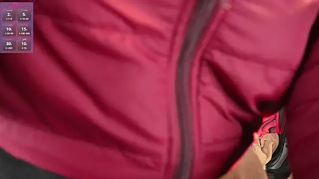 Snapshot of LexyBlaze_ chatting on February 17, 2026, 12:01 pm LexyBlaze online show from February 17, 2026, 12:01 pm