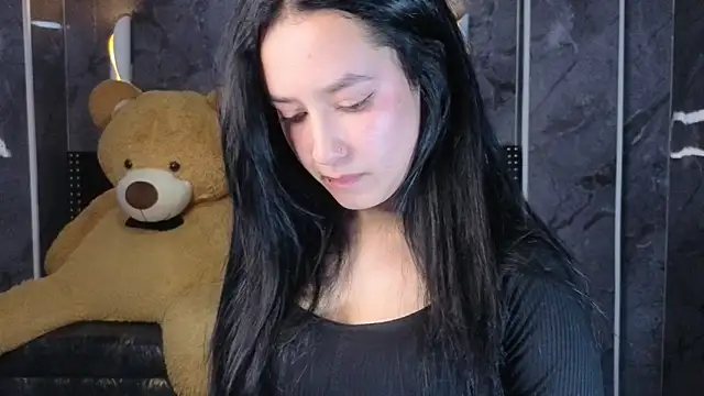 Aleja05 b online show from January 6, 2026, 8:45 pm