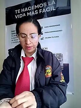 Valentina--1 online show from December 3, 2025, 12:03 pm