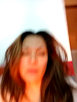 dulcessecretos online show from November 29, 2025, 12:02 am