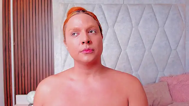 IrinaaVega online show from April 5, 2026, 5:21 pm