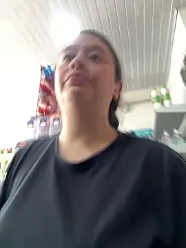 chanelketty online show from December 5, 2025, 2:14 pm