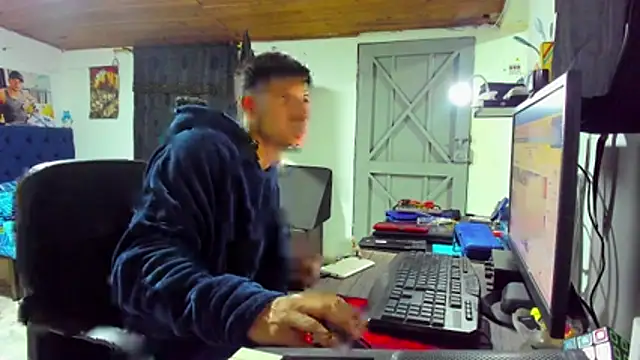 Malek Ivonny online show from November 8, 2025, 12:00 am