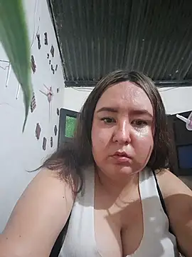 Snapshot of SaraCute_1 chatting on October 26, 2025, 10:47 pm SaraCute 1 online show from October 26, 2025, 10:47 pm