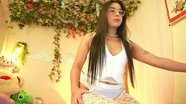 Snapshot of ISA_NIXON chatting on January 17, 2026, 8:56 pm ISA NIXON online show from January 17, 2026, 8:56 pm