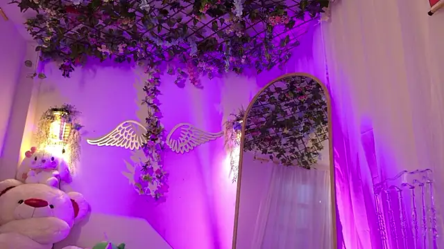 Snapshot of ISA_NIXON chatting on February 23, 2026, 10:51 pm ISA NIXON online show from February 23, 2026, 10:51 pm