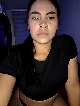 Snapshot of kathieeen chatting on October 26, 2025, 4:29 am kathieeen online show from October 26, 2025, 4:29 am