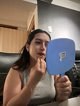 Kloe Novoa online show from February 20, 2026, 1:33 pm