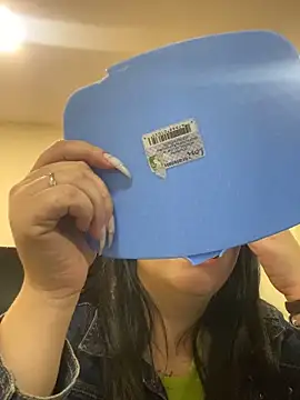 Kloe Novoa online show from March 27, 2026, 12:16 pm