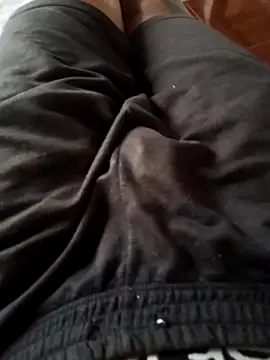 Snapshot of Andres__00 chatting on April 28, 2026, 7:19 pm Andres 00 online show from April 28, 2026, 7:19 pm