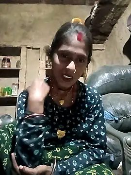 QRANSEXI online show from November 17, 2025, 2:56 pm