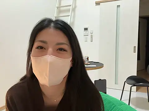 akimix xoxo online show from November 5, 2025, 1:11 pm