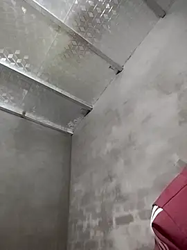 Snapshot of ezabel- chatting on February 8, 2026, 2:42 pm ezabel- online show from February 8, 2026, 2:42 pm