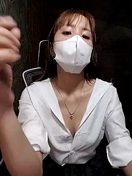 ezabel- online show from April 5, 2026, 2:03 pm