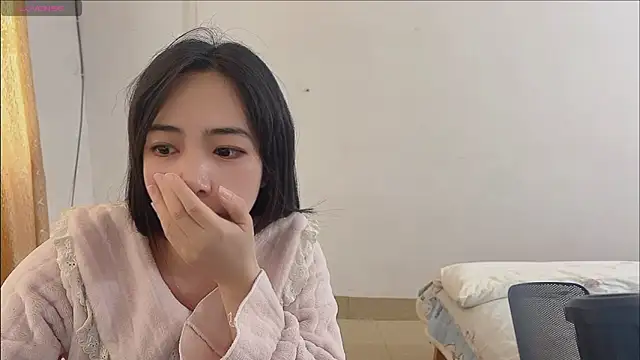 by-Hannah online show from November 9, 2025, 2:10 am