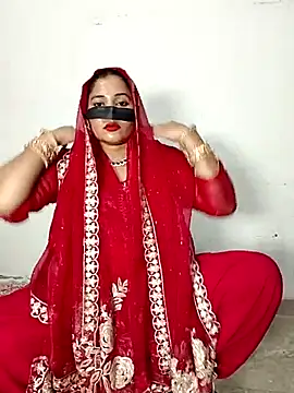 Heena-143 online show from June 3, 2026, 6:02 pm