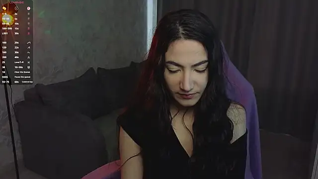 Mulan Lo online show from April 18, 2026, 9:13 am