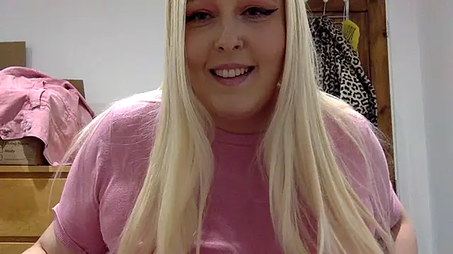 Snapshot of goddessbarbie444 chatting on November 11, 2025, 10:32 pm goddessbarbie444 online show from November 11, 2025, 10:32 pm