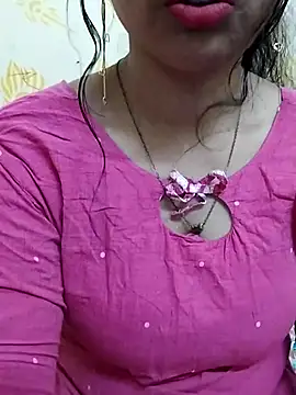 Rubi  1 online show from November 10, 2025, 3:05 am