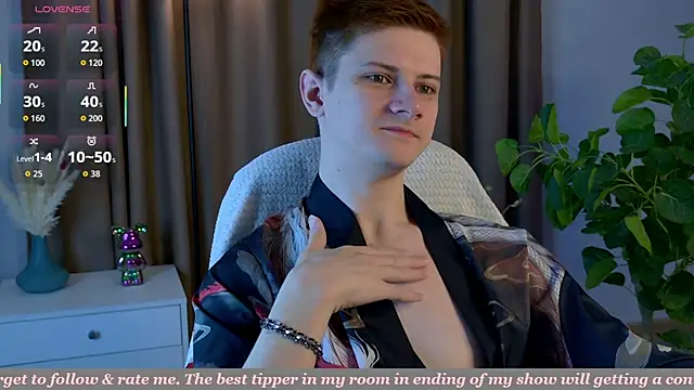 Allert  online show from April 11, 2026, 4:06 am