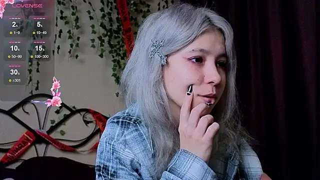 Alika Kiss online show from October 31, 2025, 4:46 am