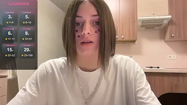 Snapshot of AidaGloshen chatting on January 16, 2026, 3:49 pm AidaGloshen online show from January 16, 2026, 3:49 pm