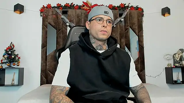 MATEO DILUCA online show from December 16, 2025, 7:41 pm