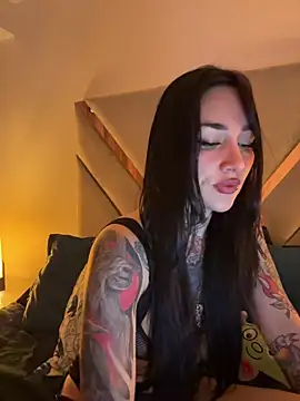 Snapshot of NinaHex chatting on January 19, 2026, 2:21 pm NinaHex online show from January 19, 2026, 2:21 pm