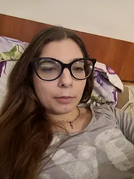 sweetbabygirlforyou online show from November 9, 2025, 1:42 pm